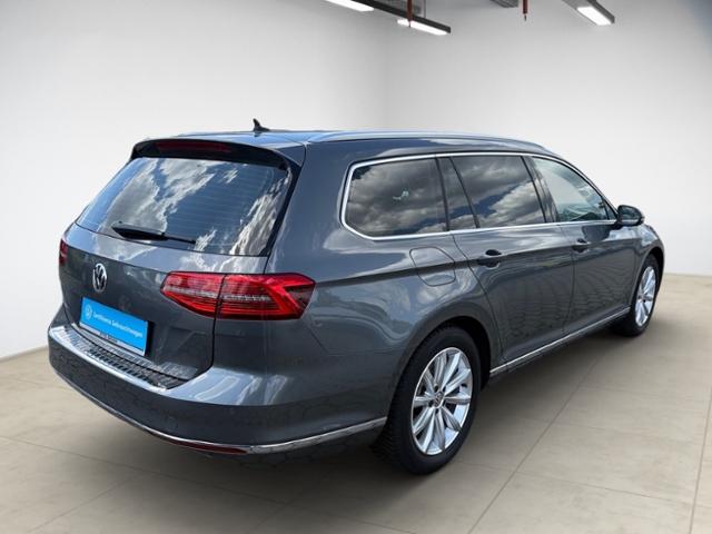 Passat Variant 1.8 TSI DSG Highline LED Kamera