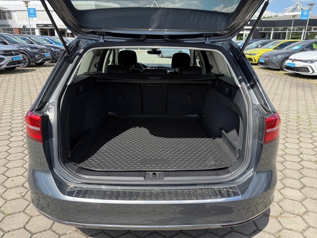 Passat Variant 1.8 TSI DSG Highline LED Kamera