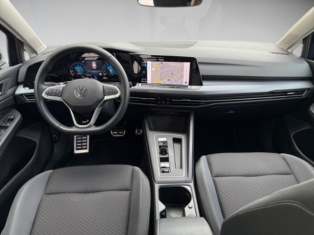 Golf VIII Variant 1.5 eTSI Active DSG Standh.