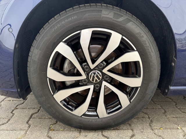 Golf VIII Variant 1.5 eTSI Active DSG Standh.