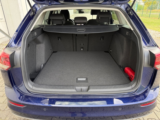Golf VIII Variant 1.5 eTSI Active DSG Standh.