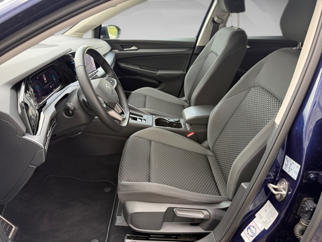 Golf VIII Variant 1.5 eTSI Active DSG Standh.