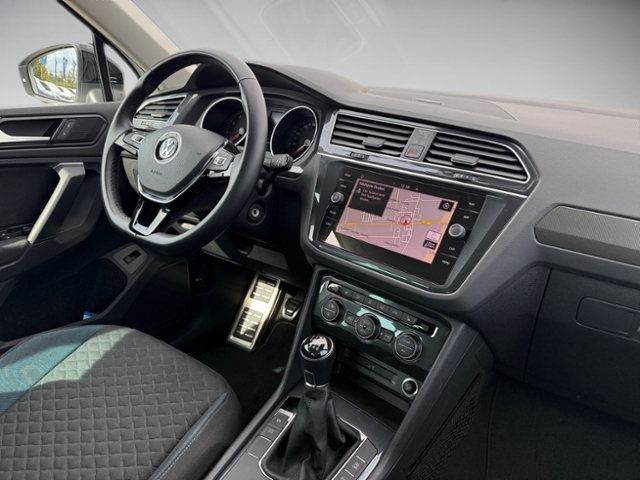 Tiguan 1.5 TSI IQ.DRIVE LED Navi AHK ACC
