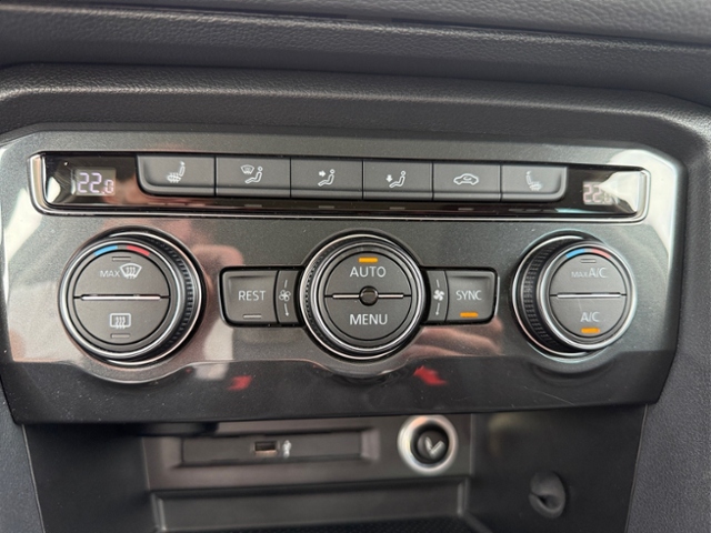 Tiguan 1.5 TSI IQ.DRIVE LED Navi AHK ACC