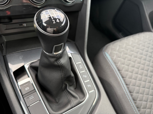 Tiguan 1.5 TSI IQ.DRIVE LED Navi AHK ACC