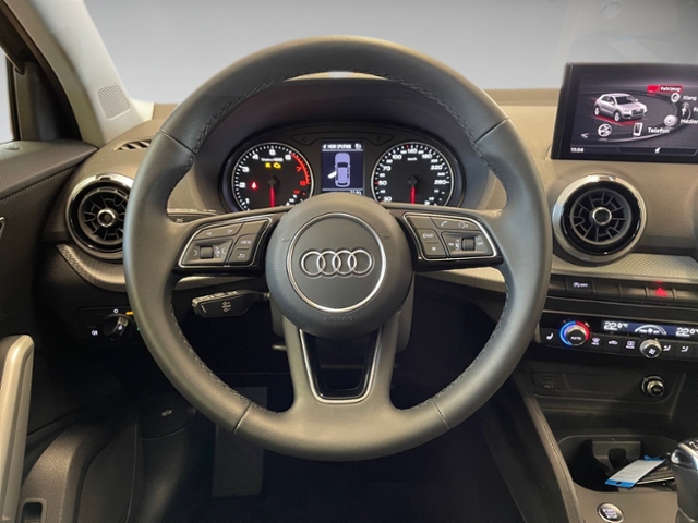 Q2 30 TFSI LED KLIMA ALU