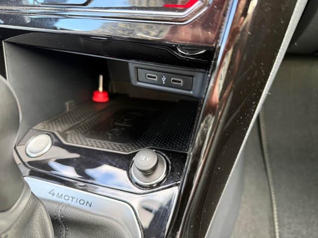 T-Roc 2.0 TSI DSG R-Line 4M AHK IQ-Light