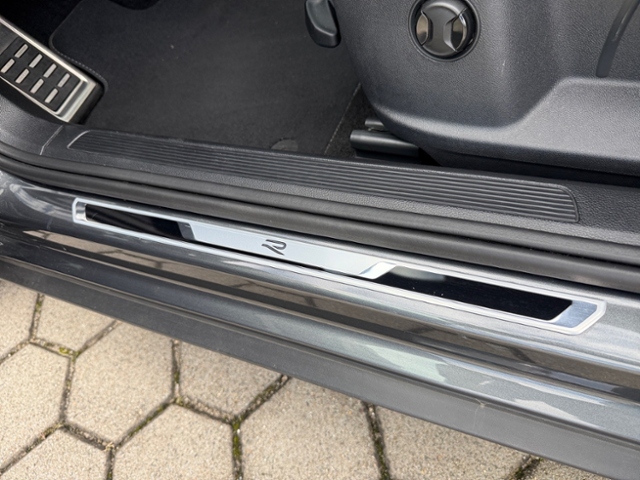 T-Roc 2.0 TSI DSG R-Line 4M AHK IQ-Light