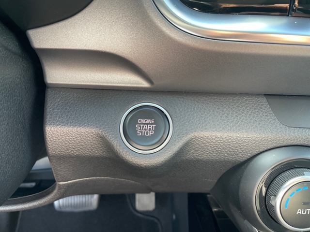 Stonic 1.0 T Spirit DCT Navi LED Kamera