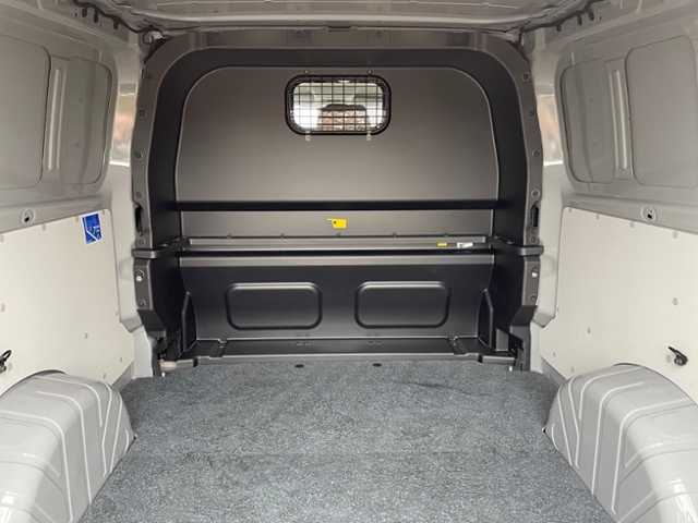T7 Transporter 2.0 TDI Plus 4M AHK 6-Sitze lang