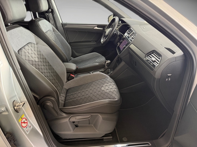 Tiguan 2.0 TDI DSG R-Line AHK IQ-Light