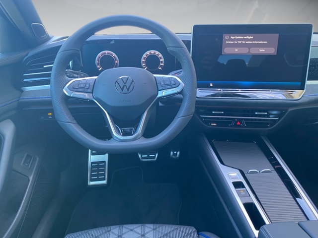 Passat Variant 2.0 TDI DSG 4M AHK R-Line