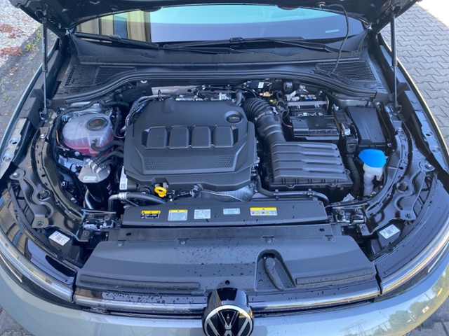 Passat Variant 2.0 TDI DSG 4M AHK R-Line