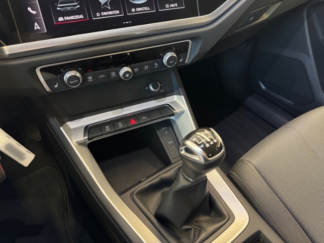 Q3 35 TFSI STDH LED NAVI ALU