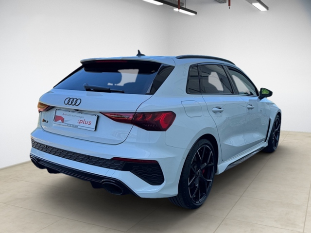 RS3 Sportback 2.5 TFSI quattro  Matrix