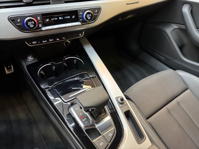 A4 Avant 40 TDI quattro S line LEDER