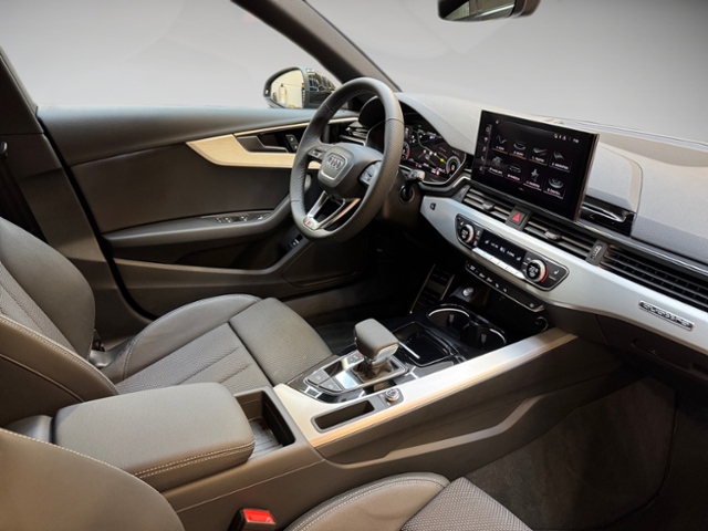 A4 Avant 40 TDI quattro S line LEDER