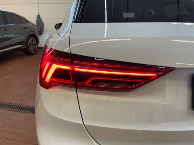 Q3 40 TFSI quattro S line KLIMA NAVI LEDER ALU