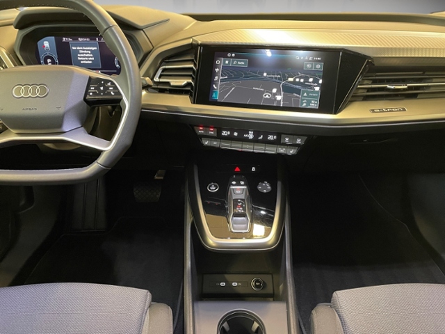 Q4 e-tron 35 AZV Matrix KLIMA NAVI ALU