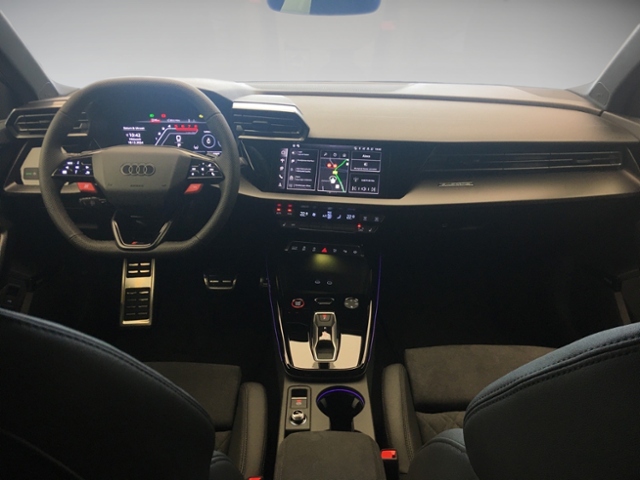 RS3 Sportback 2.5 TFSI quattro KLIMA LED NAVI AL