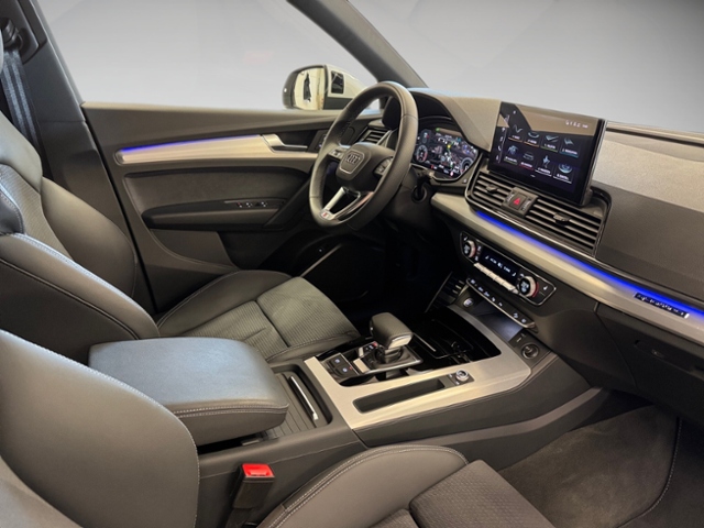 Q5 Sportback 40 TDI quattro S line  NAVI LEDER
