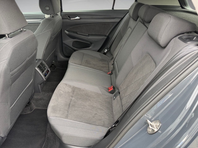 Golf VIII 2.0 TSI Style DSG KLIMA LED NAVI ALU