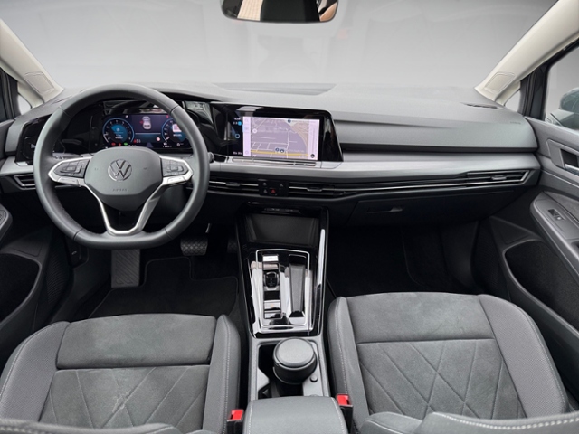 Golf VIII 2.0 TSI Style DSG KLIMA LED NAVI ALU