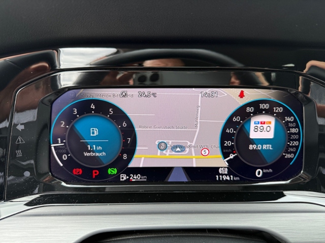 Golf VIII 2.0 TSI Style DSG KLIMA LED NAVI ALU