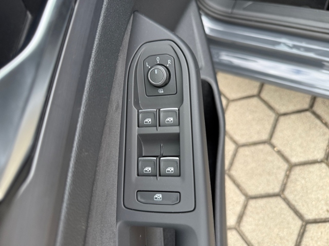 Golf VIII 2.0 TSI Style DSG KLIMA LED NAVI ALU