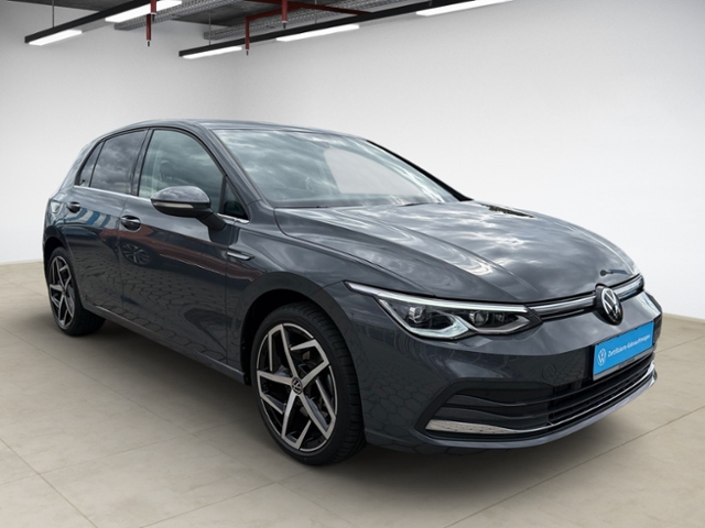 Golf VIII 2.0 TSI Style DSG KLIMA LED NAVI ALU