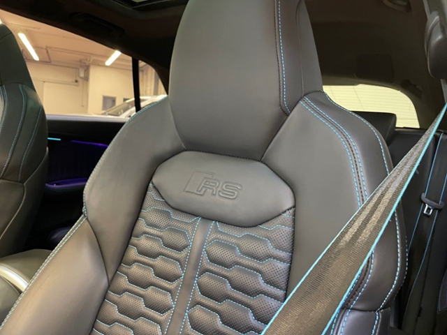 RSQ8 4.0 TFSI quattro Tiptronic LEDER