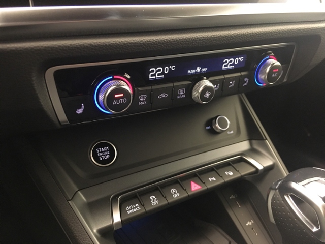 Q3 35 TFSI S line KLIMA NAVI LEDER ALU