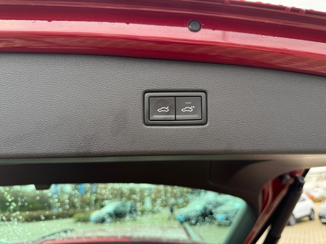 Tiguan 1,4 TSI Comfortline KLIMA LED NAVI ALU