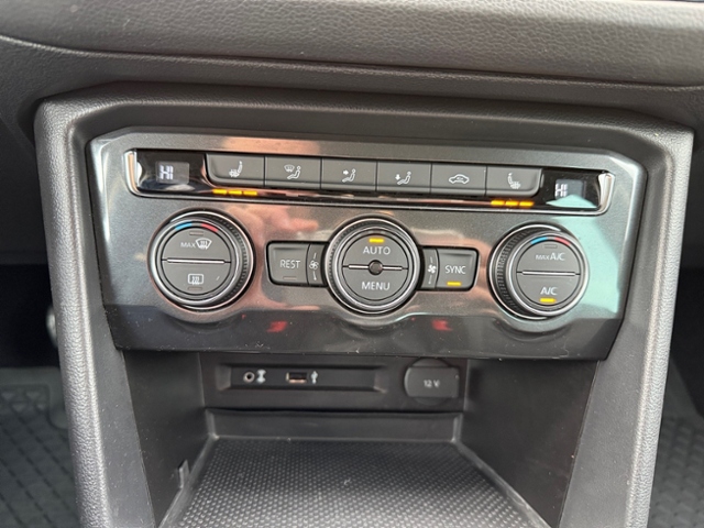 Tiguan 1,4 TSI Comfortline KLIMA LED NAVI ALU