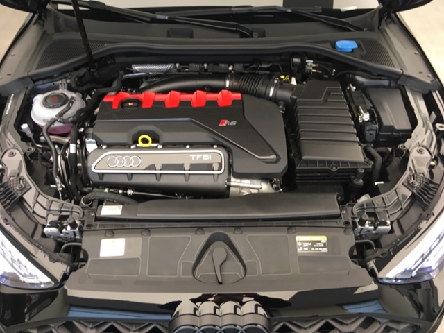 RS3 Sportback 2.5 TFSI quattro  Matrix