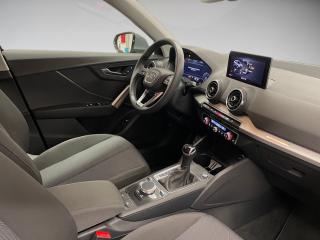 Q2 35 TFSI advanced KLIMA NAVI ALU