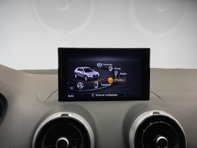 Q2 35 TDI S line KLIMA