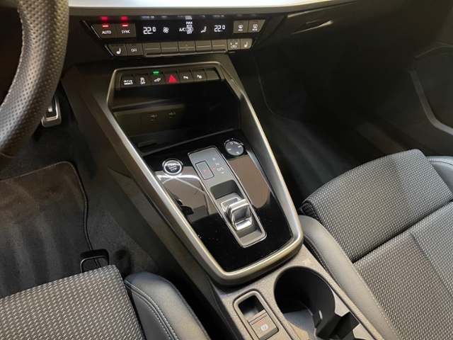 A3 Sportback 40 TFSI e S line Matrix