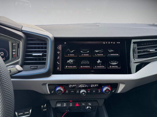 A1 Sportback 30 TFSI S line Kamera Ambiente ACC