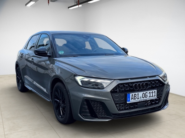 A1 Sportback 30 TFSI S line Kamera Ambiente ACC