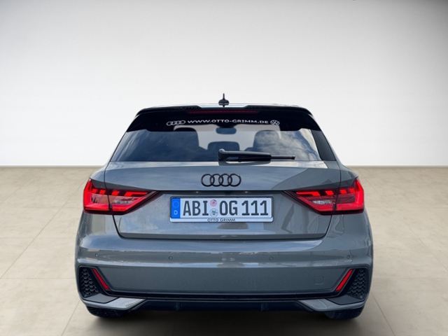 A1 Sportback 30 TFSI S line Kamera Ambiente ACC