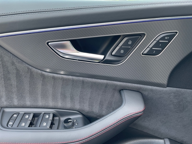 RSQ8 4.0 TFSI quattro Matrix Pano RS