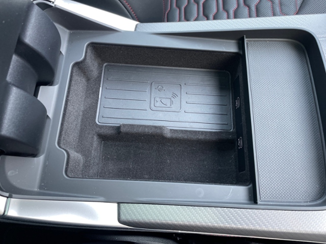 RSQ8 4.0 TFSI quattro Matrix Pano RS