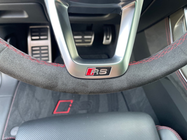 RSQ8 4.0 TFSI quattro Matrix Pano RS