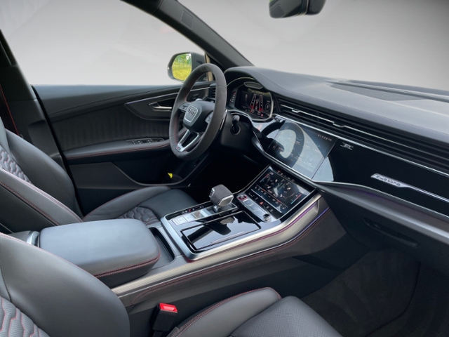 RSQ8 4.0 TFSI quattro Matrix Pano RS