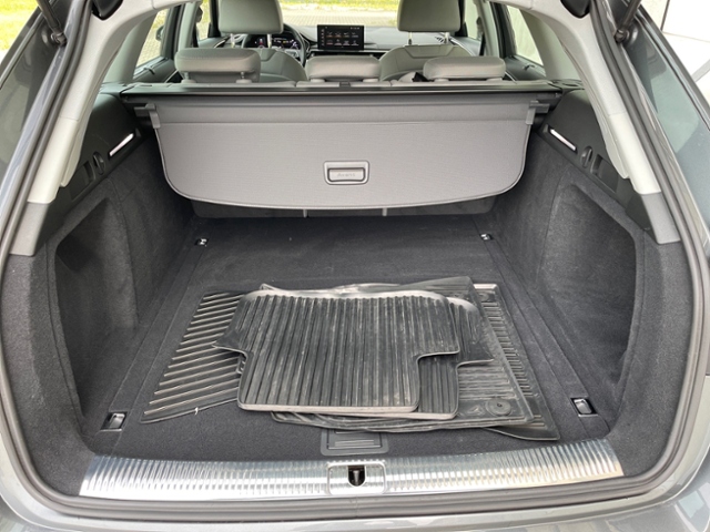 A4 Avant 40 TFSI quattro S line Business LED