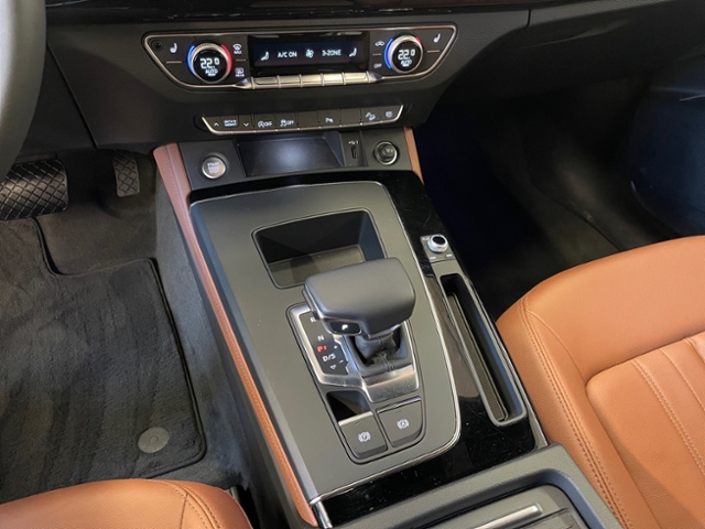 Q5 Sportback 40 TDI quattro S line Matrix Pano