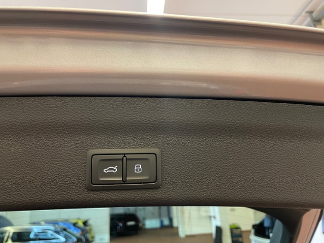 A6 Avant 50 TFSI e quattro sport  Sline Matrix