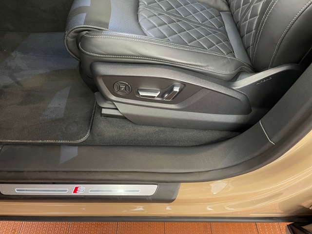 Q8 50 TDI quattro S-line plus Pano 360 Matrix