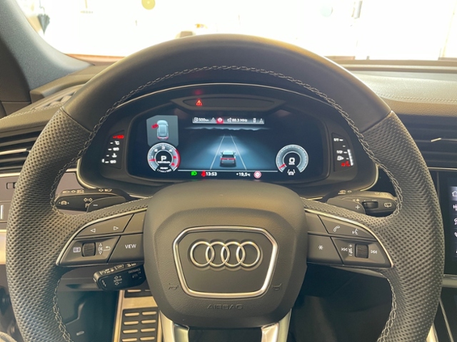 Q8 50 TDI quattro S-line plus Pano 360 Matrix
